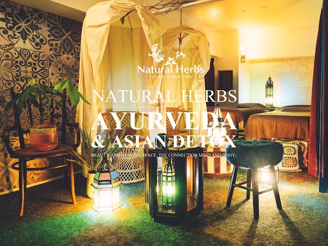 Natural Herbs 梅田店（写真1）
