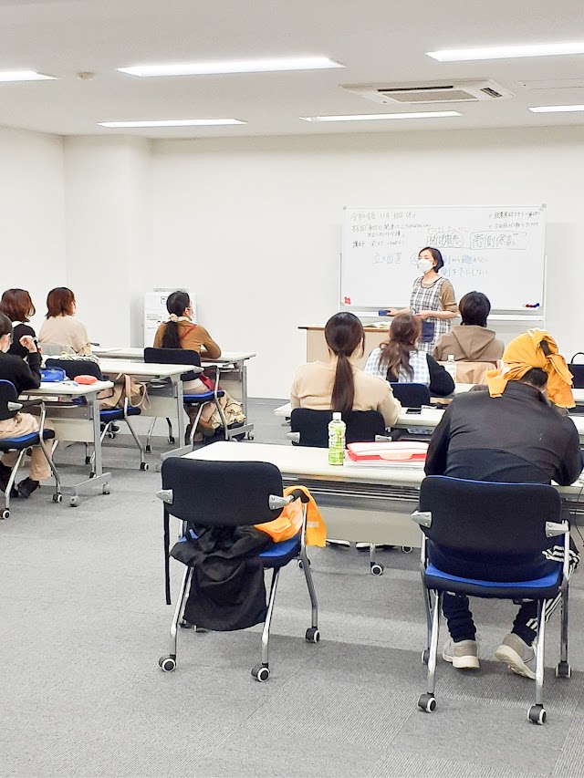 カイゴジョブアカデミー福岡天神校（写真1）