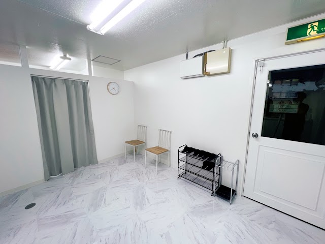 眉毛の王様 仙台店【メンズ眉毛サロン・アイブロウサロン】（写真1）