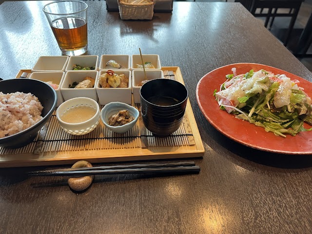 Dynamic Kitchen & Bar 燦－SUN－ ヒルトンプラザウエスト店（写真3）