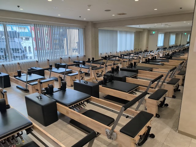 DAYS PILATES【デイズピラティス】梅田店（写真1）