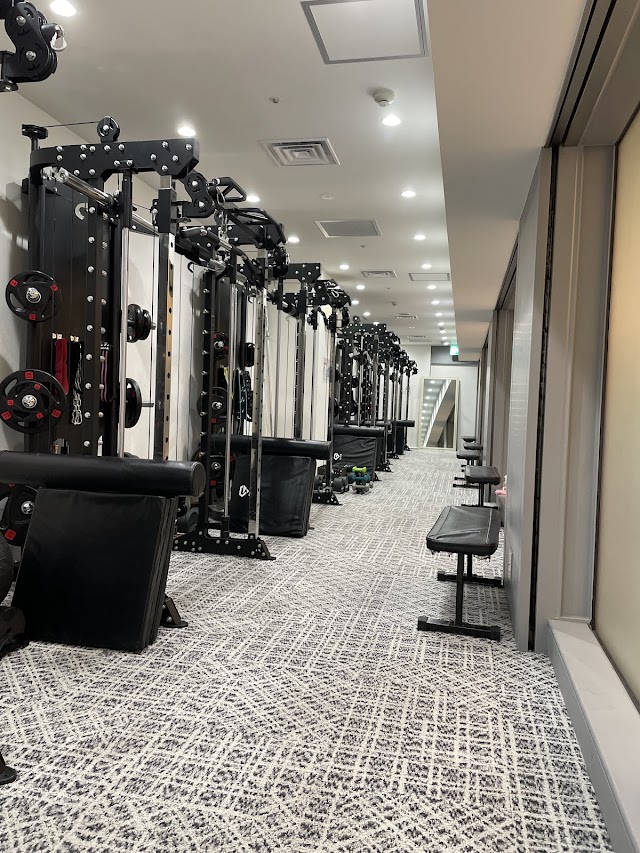 GYMS 大阪駅店（写真2）