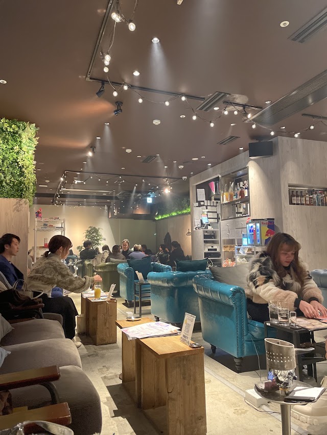 シーシャ×カフェ×バー C.STAND シースタンド 名古屋栄店（写真3）