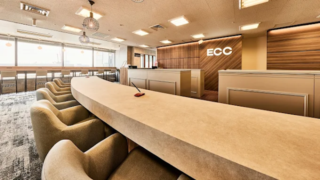 ECC外語学院 阪急グランドビル梅田校（写真1）