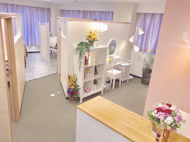 大阪梅田 痩身ダイエット専門店 esthetic salon R（写真1）
