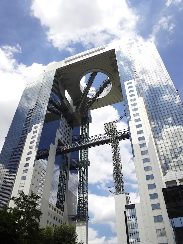 梅田スカイビル（写真3）