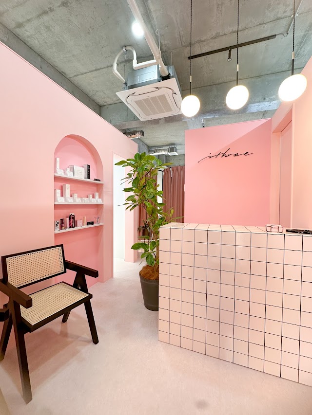 ithree.（イスリー）（写真2）