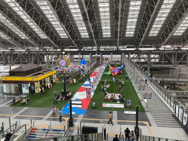 時空（とき）の広場（写真2）