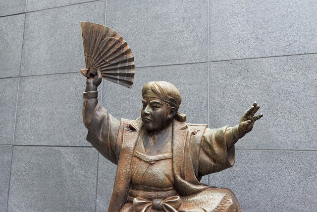 川上音二郎像（写真1）