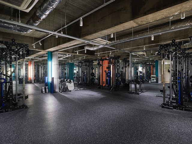 ピラティス&パーソナルジムMILL 福岡天神(写真1)