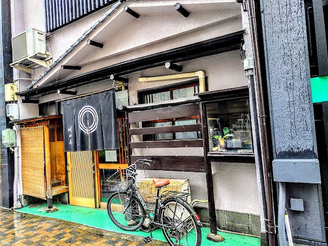 川口屋（写真1）