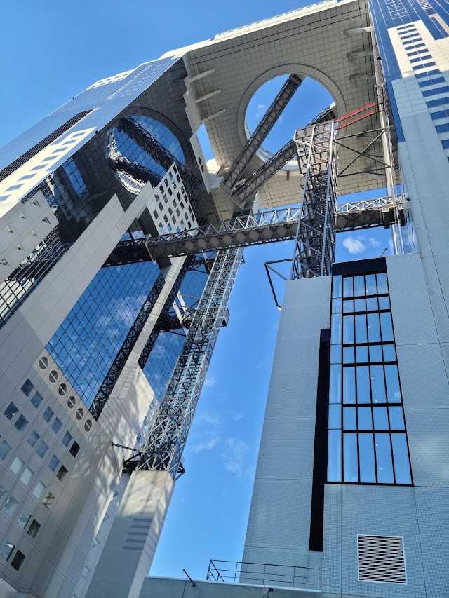 梅田スカイビル 空中庭園展望台（写真1）