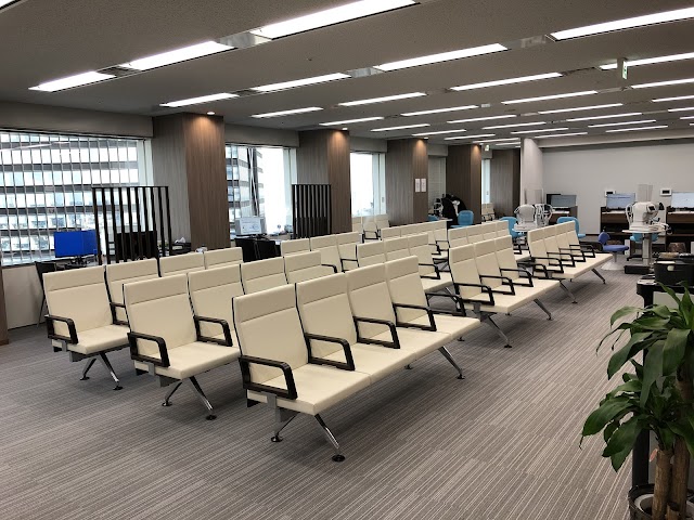 先進会眼科 東京（写真1）