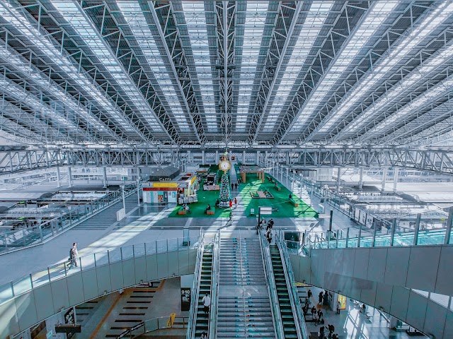 時空（とき）の広場（写真1）